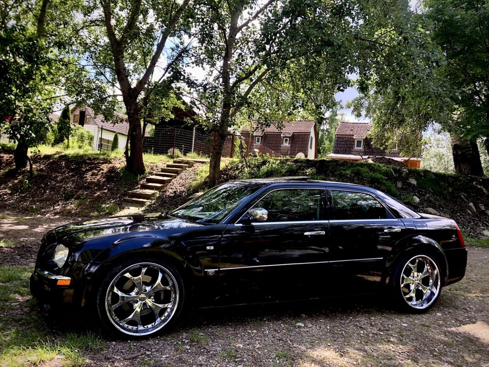 Chrysler 5.7 hemi C300