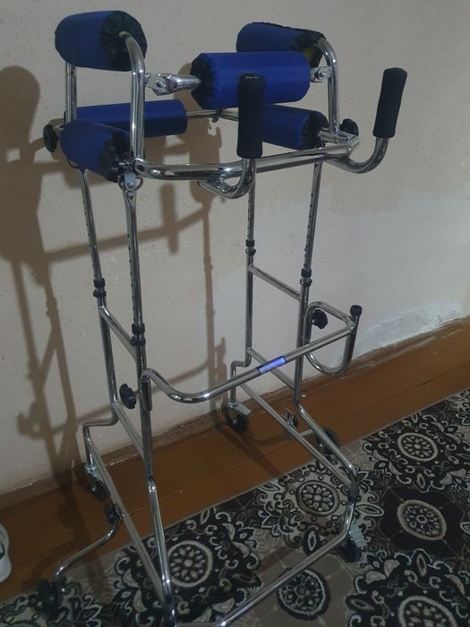 Матрас противопролежневый с насосом,коляска для инвалидов,ходунок