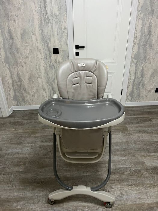 Детский стул для кормления