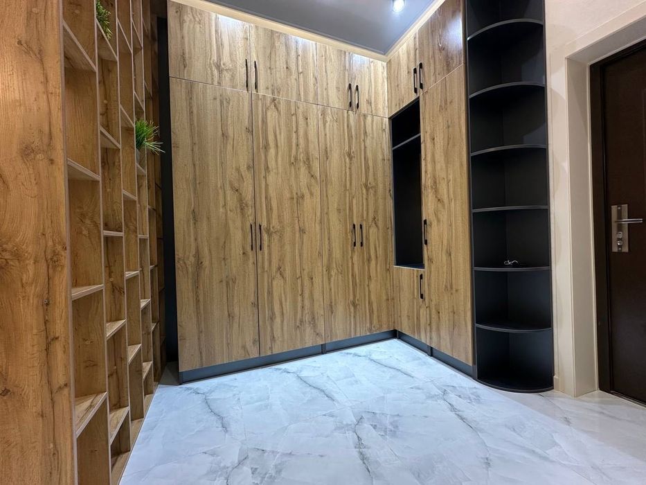 Parkent Avenue Продается 2 комнатная квартира ремонт Мирзо-Улугбек