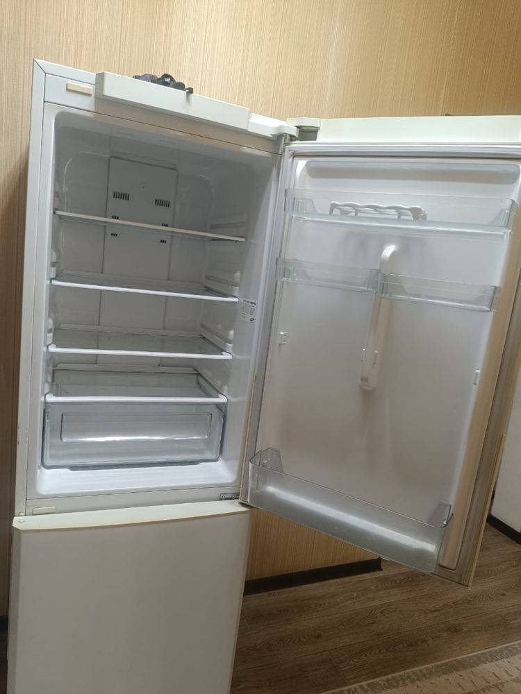 Холодильник в хоро