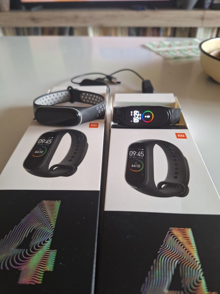 Смарт гривни MI Smart Band 4