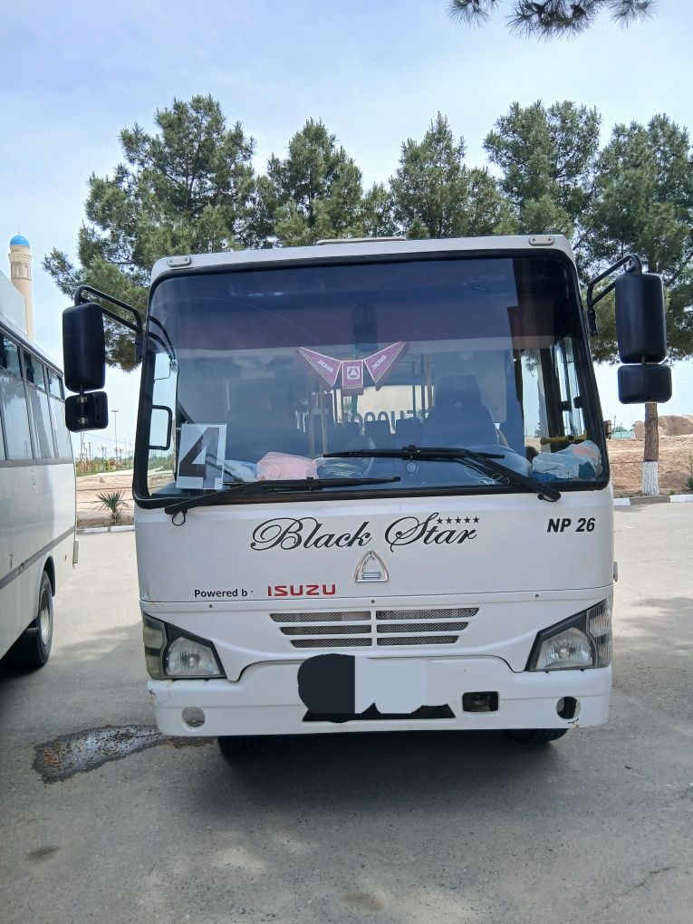 Isuzu aftobus 2011 yili