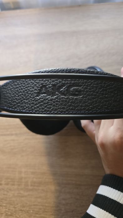 Caști de referința/studio AKG K702