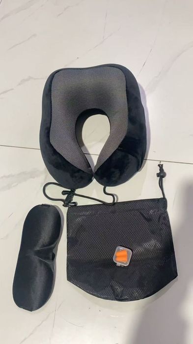 Дорожная подушка