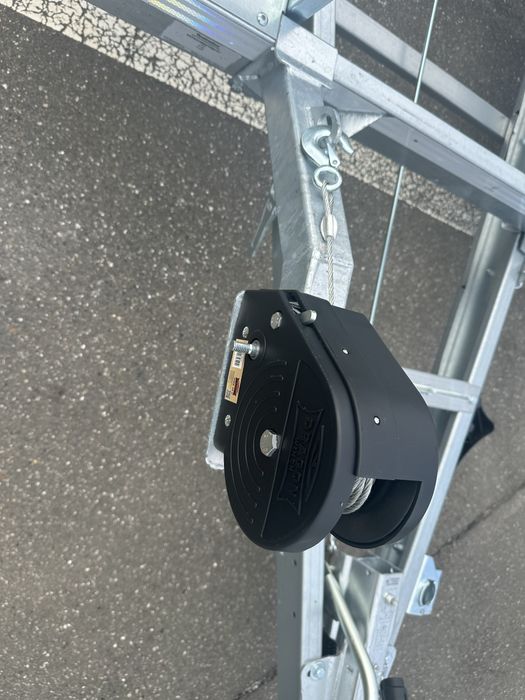 Platforma auto 1.5 T 1 axa categ B troliu basculabila NOUA amortizoare