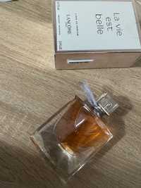 La Vie Este Belle: parfum femei, sigilate