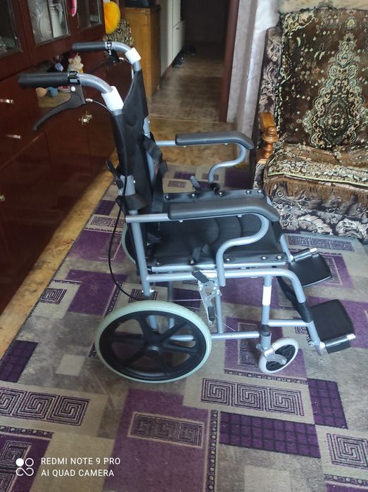Кресло инвалидное
