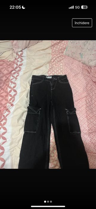 blugi negri cargo Bershka