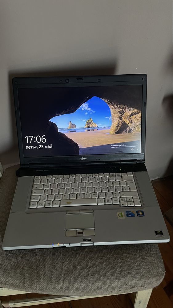 Лаптоп FUJITSU H700