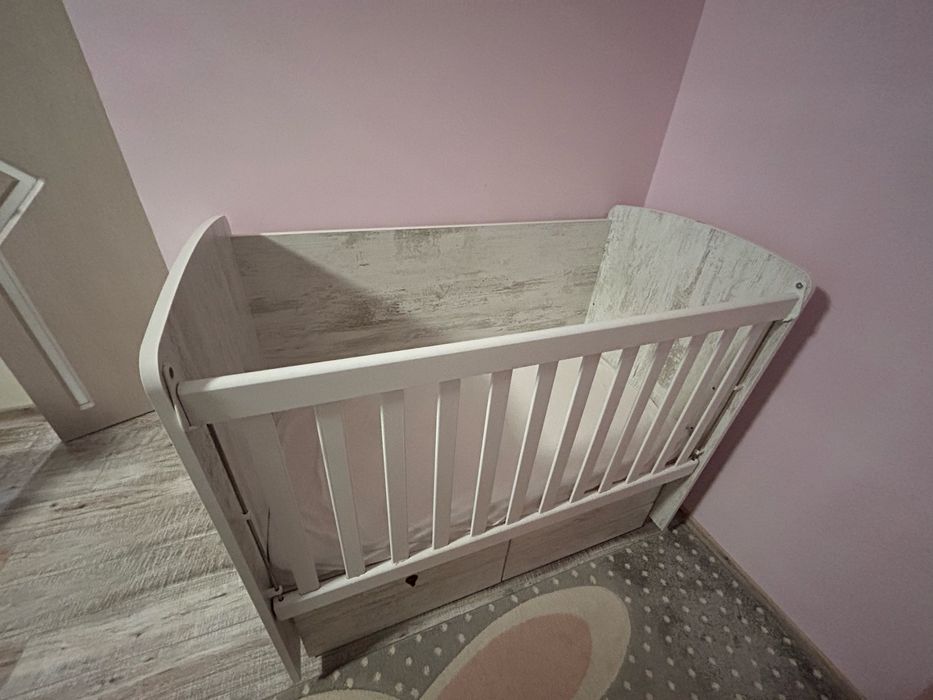 Подарявам бебешка кошара