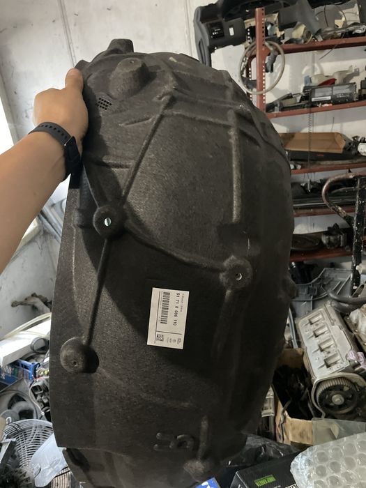 Подкалник за BMW M4 G82 заден десен