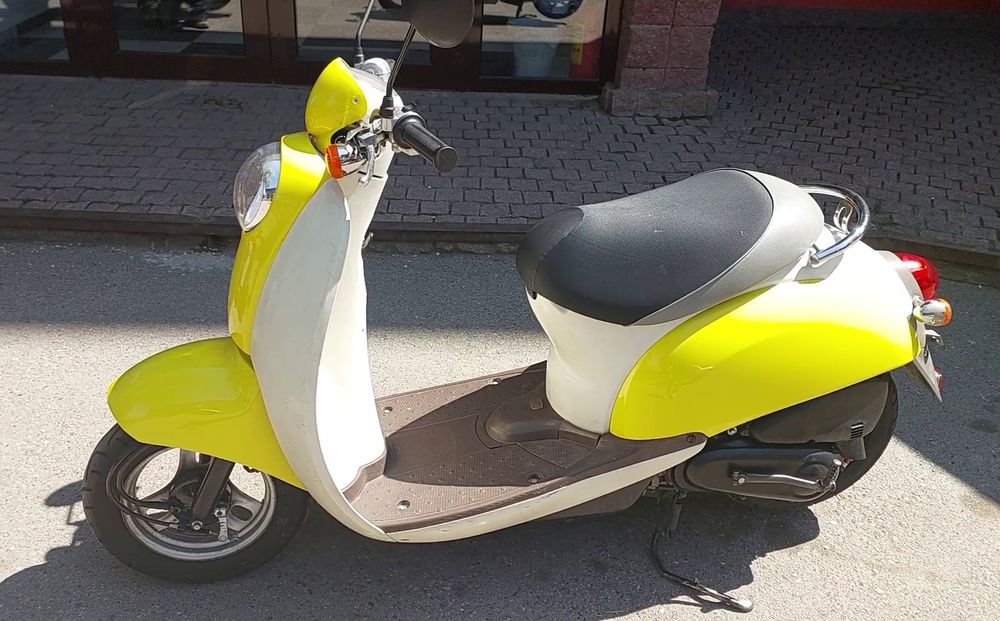 Honda Scoopy мопед