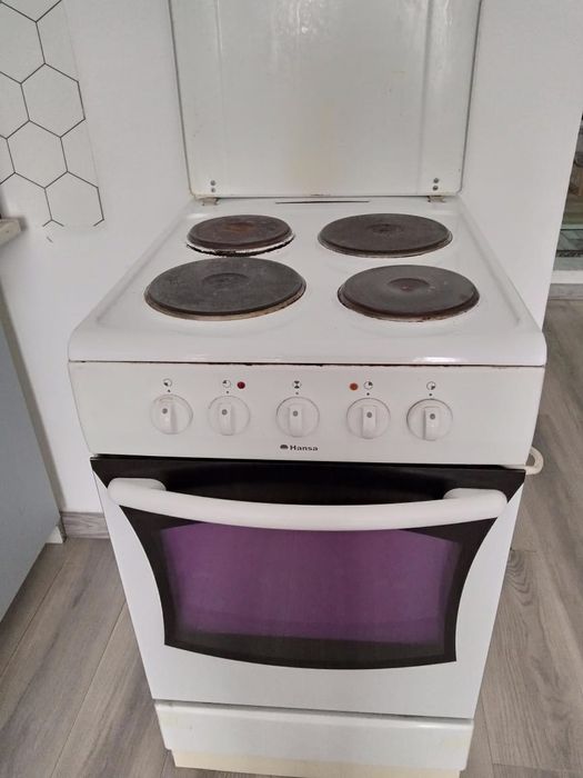 Продам электрическую плиту