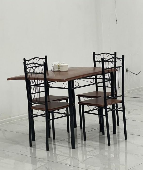 Стол со стульями!