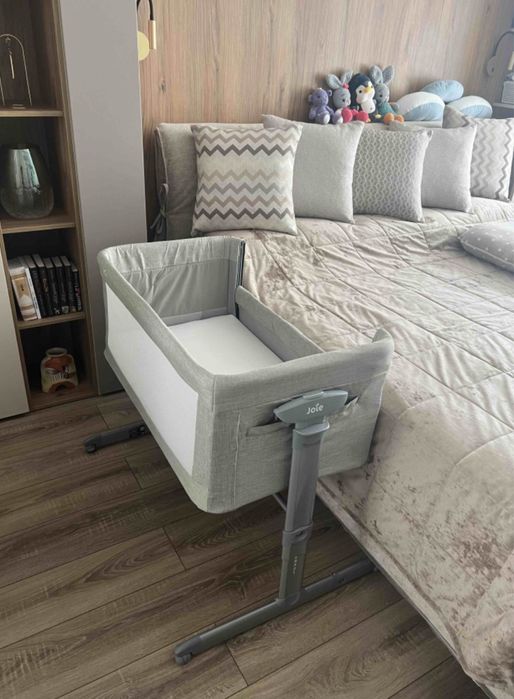 Продам манеж кровать