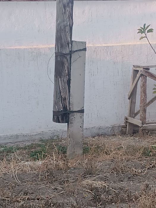 Столбы деревянные