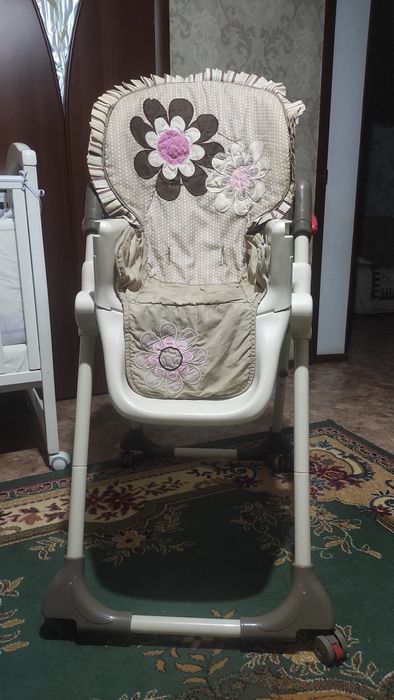 Срочно продам стульчик для кормления