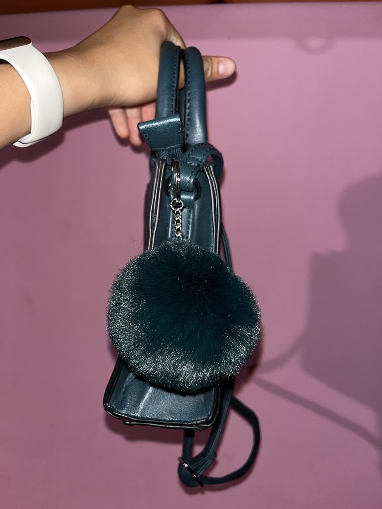 Дамска чанта Bershka