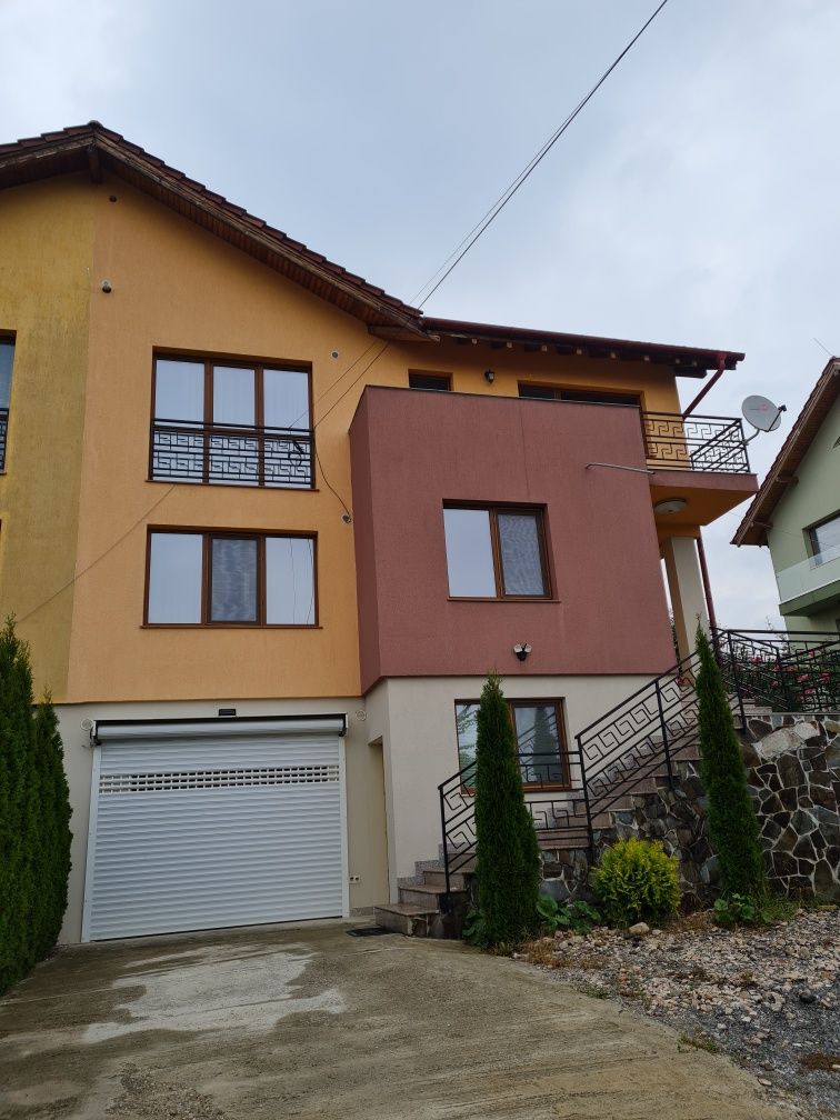 Casa de inchiriat Untold