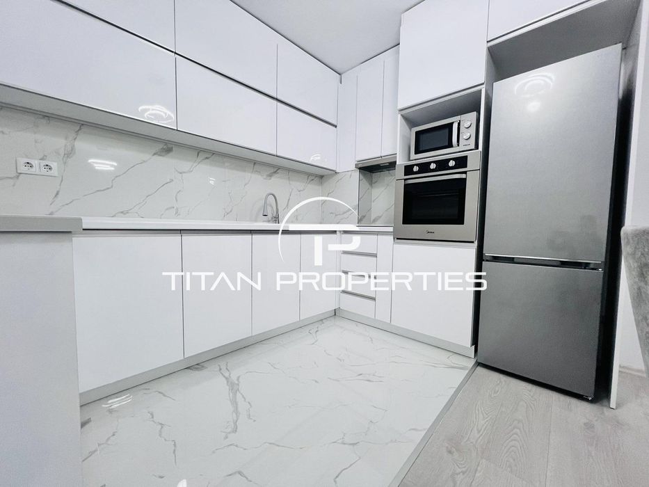 Дава се под наем Двустаен апартамент в Бургас, Меден рудник - зона А - 60 кв.м за 382.5 € - Снимка #1