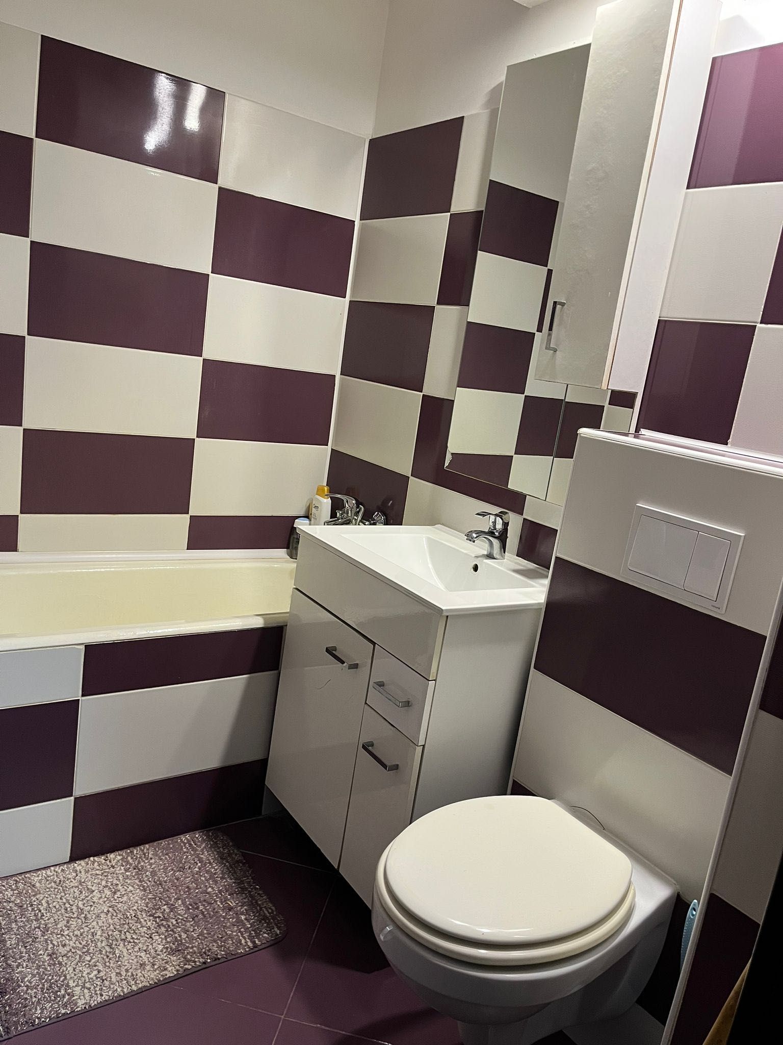 Garsoniera regim hotelier