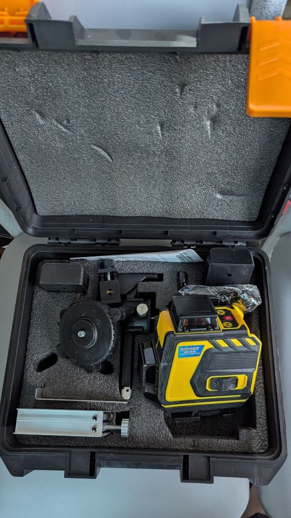 Laser uroven 4 D explorer