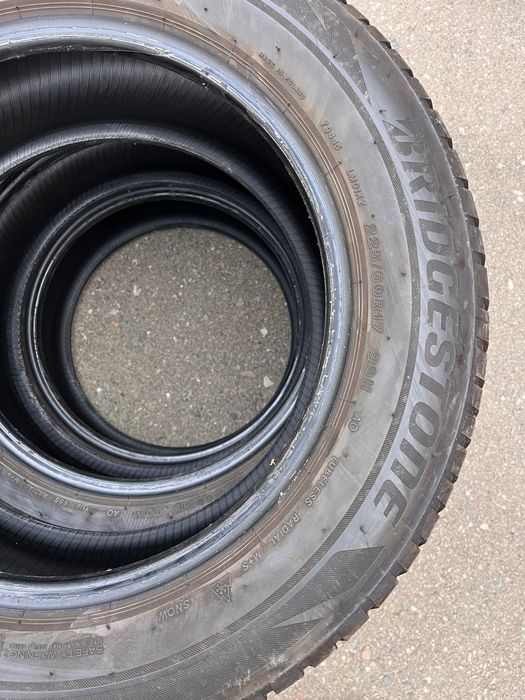 225/60/17 Bridgestone iarna