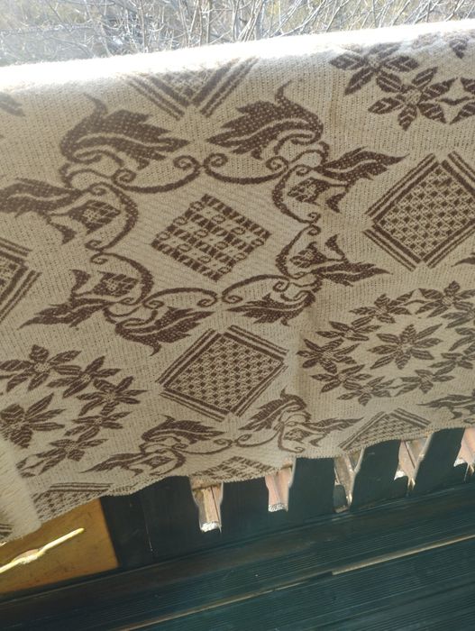 Нови вълнени родопски одела