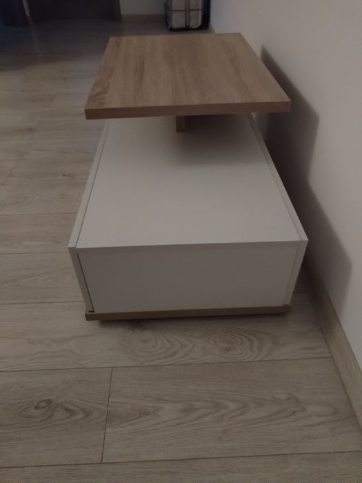 Vând măsuță de living