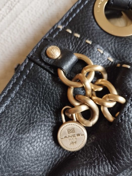 Lancel  винтидж черна чанта със златен обков