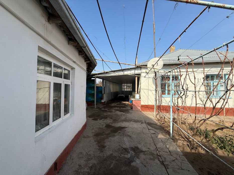 УЙ СОТИЛАДИ.   Дом продается