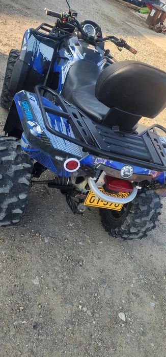 Vând can am 800max
