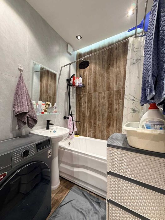 2х комнатная евро квартира 38м2 Юнусабад метро Туркистан: ПРОДАЕТСЯ