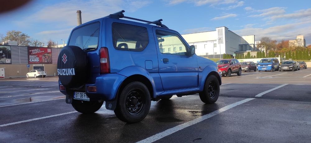Vând Suzuki Jimny 4x4