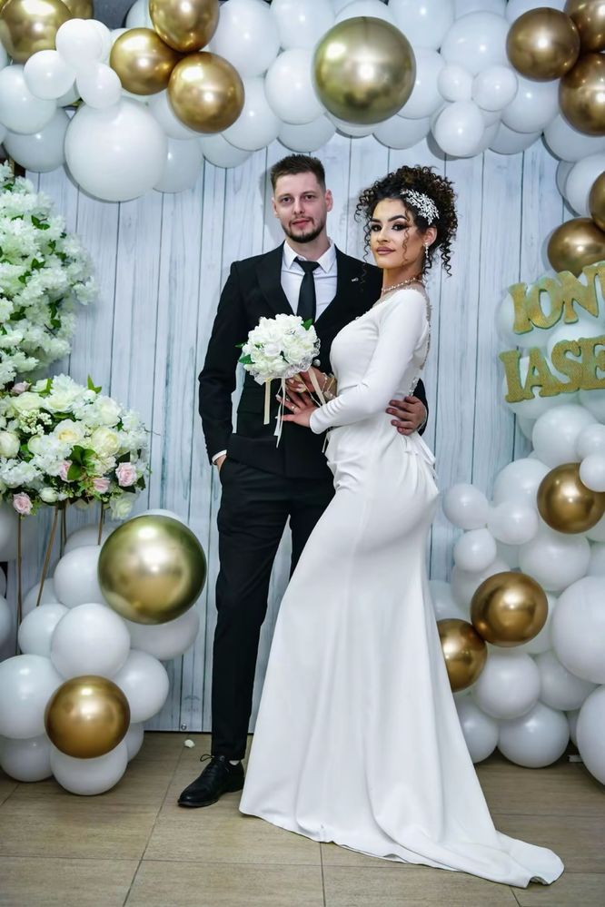 Rochie, preț ușor negociabil