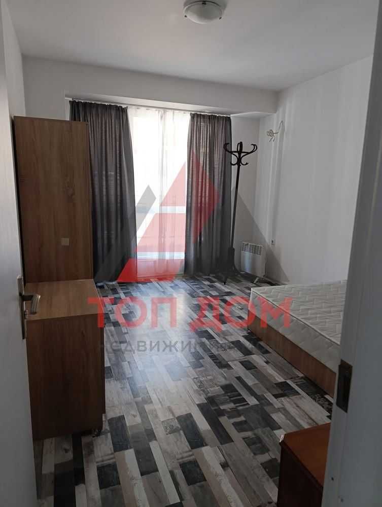 Дава се под наем Тристаен апартамент в Варна, Колхозен пазар - 80 кв.м за 561 € - Снимка #4