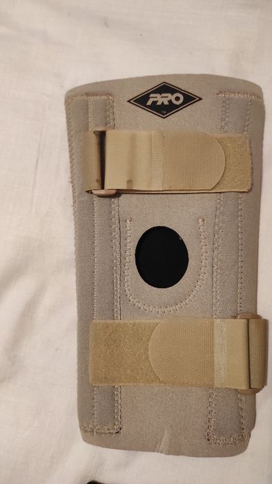 Orteza, genunchera picior, genunchi