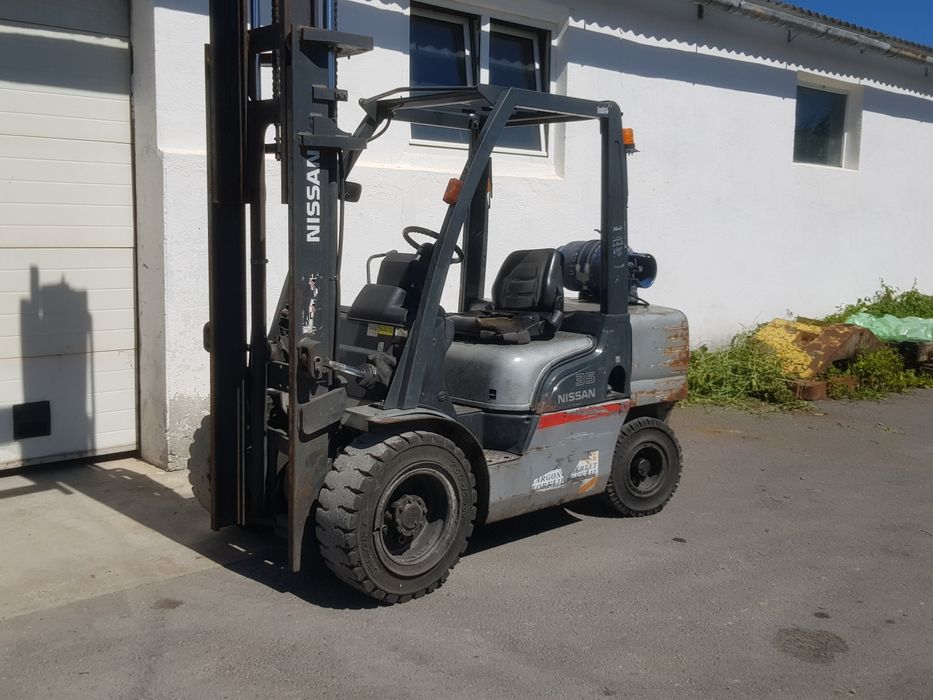 Stivuitor Nissan - Model UGL02A35 de 3.5 tone  - An 2006 - GPL