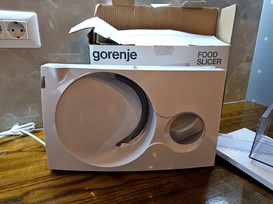 Cuțit electric Gorenje / Nou