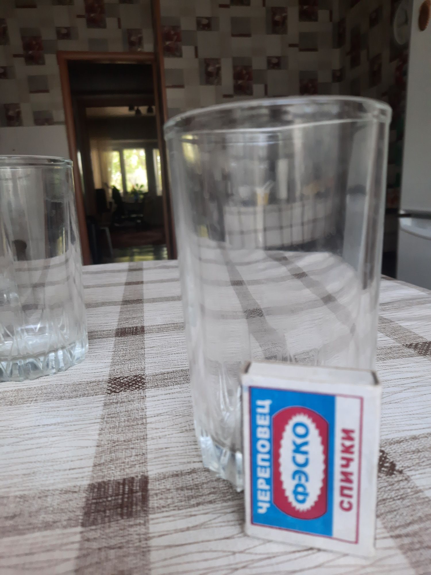 Стаканы высокие  стекло толстое