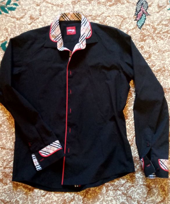 Рубашка мужская стильная