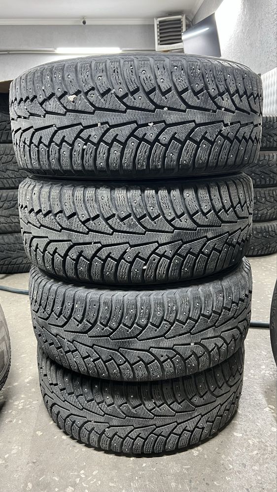 225/50 R17 зимние шины комплект Nokian Nordman 5 шипованные
