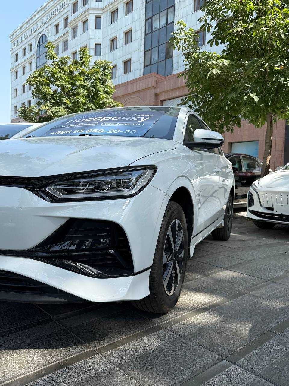 Byd e2 luxury 2025