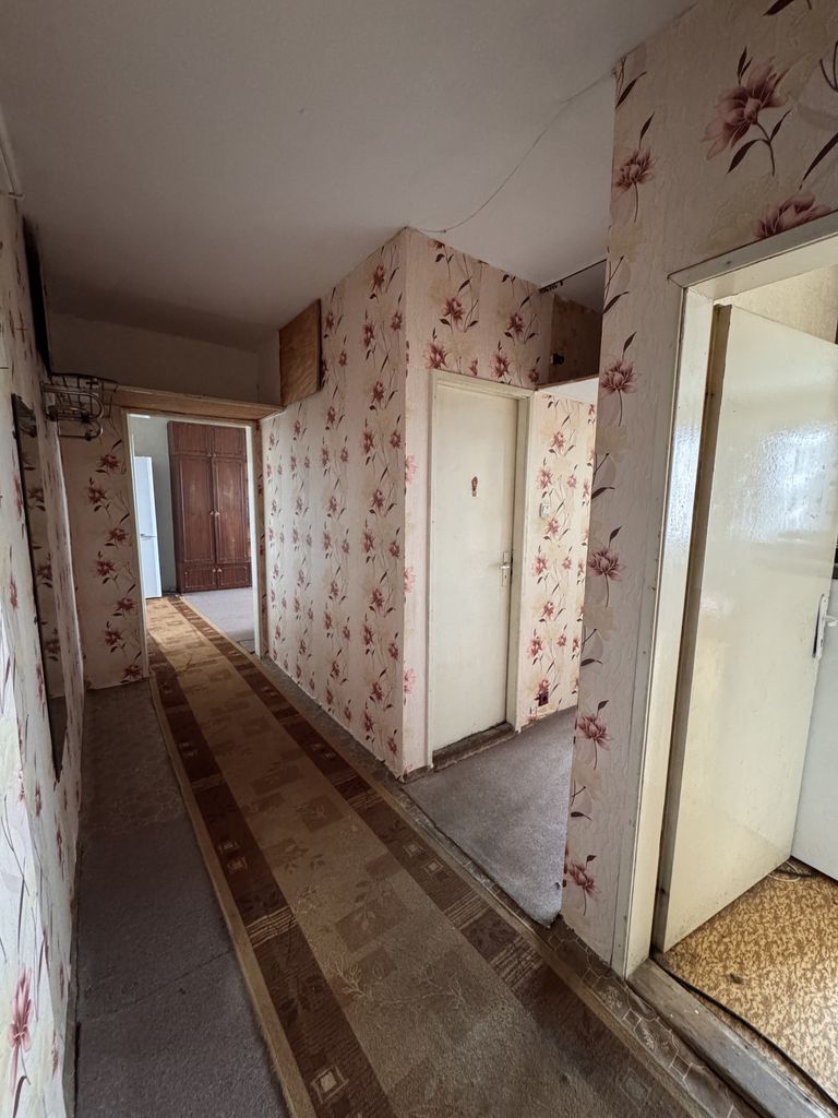 Продава се Двустаен апартамент в София, Люлин 5 - 61 кв.м за 1558 €/кв.м - Снимка #3