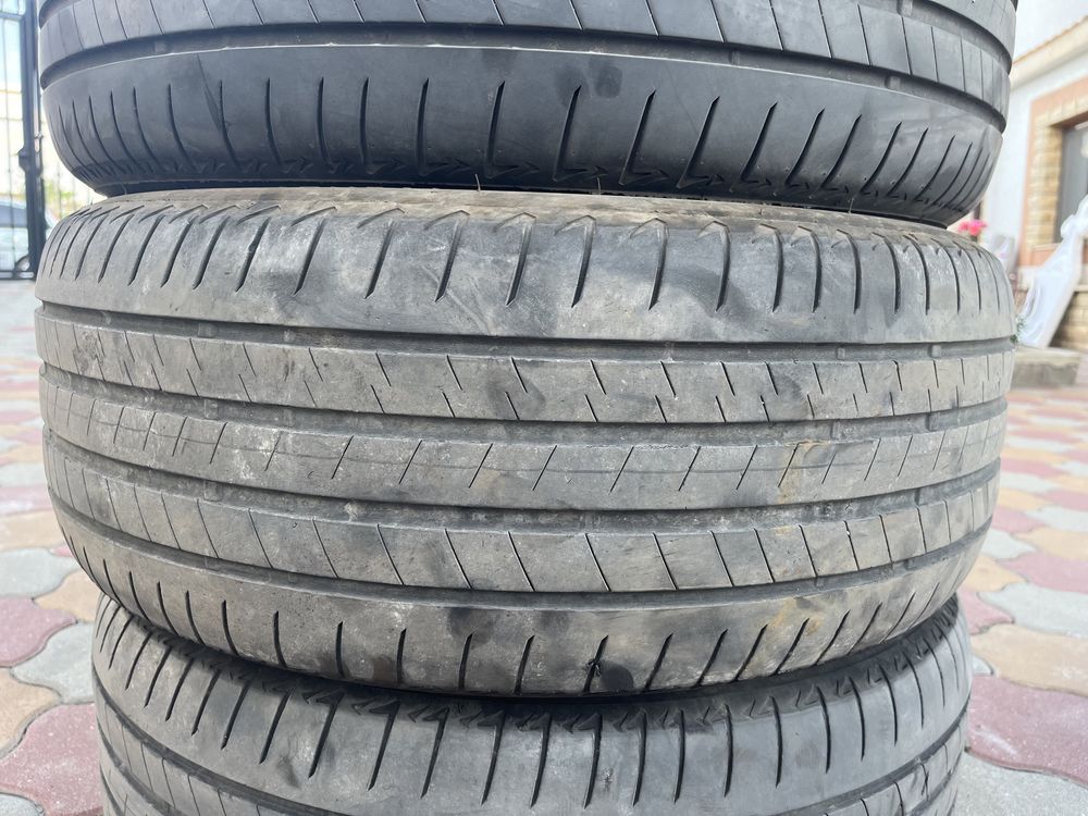 245 50 19 vara runflat Bridgestone