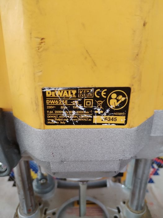 Freza lemn dewalt dw625e