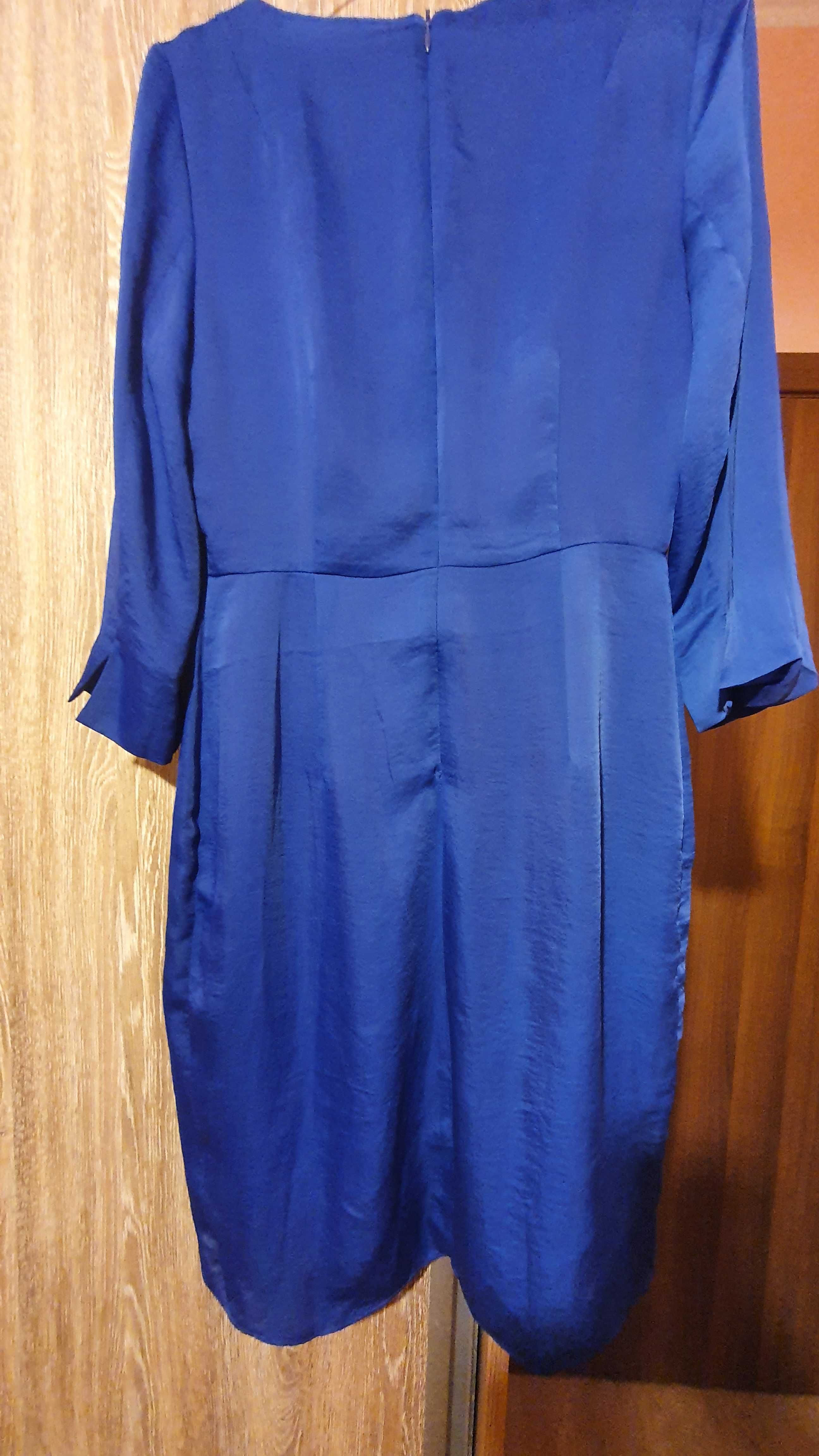 Синя  бизнес рокля