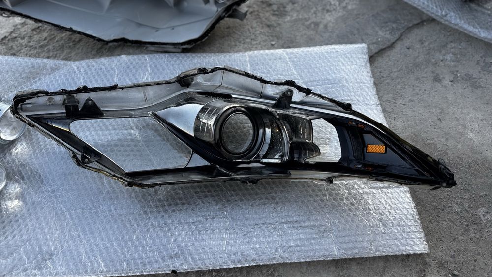 Продается фары камри