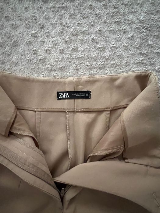 Дамски панталон с висока талия